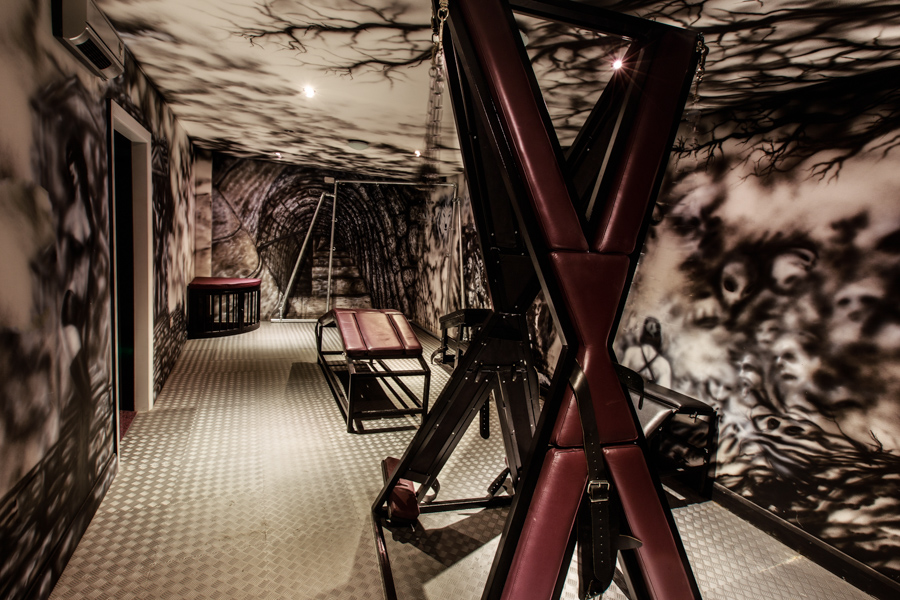 Quest BDSM Dungeon